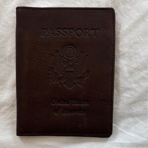 Wilsons Leather Dark Brown Leather Wallet/ Passport holder